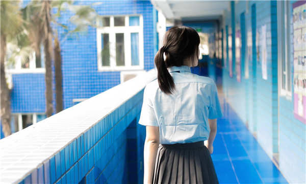 天桥如何找到一个可以帮助我生孩子的女人？